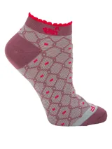 Medias cortas de bambú color marrón y gris, con patrón geométrico de diamantes, detalles en rojo y borde superior con volados.