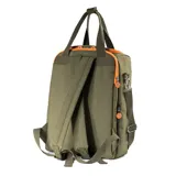 Mochila matera verde militar marca Extra Large, con detalles en naranja y un parche circular frontal con el logo de la marca. Cuenta con doble asa fija superior, cierre de doble deslizador y correas ajustables.