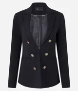 Blazer femenino de sastrería confeccionado en punto roma, con cuello solapa, cierre frontal con botones decorativos y diseño estructurado.