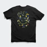 Remera negra con estampado de flores formando una cara sonriente en la espalda y logo de la marca Stance en la parte inferior.