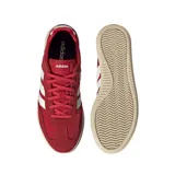 Championes Adidas Barreda Decode, color rojo con las tres tiras blancas y suela color crema.