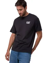 Remera de manga corta y cuello redondo, color negro, con logo de la marca estampado en el pecho y en la espalda.