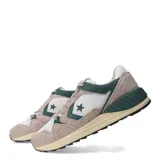 Championes Converse Wave Trainer OX unisex. Capellada de malla y gamuza color beige con detalles en verde y cordones marrones. Mediasuela con espuma CX y plantilla de memory foam.