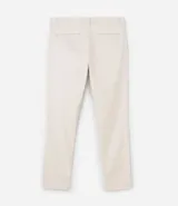 Pantalón skinny negro de sarga con elastano, estilo social, con cierre de botón y cremallera, y cintura con trabillas.