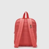 Mochila Bubba de la colección Originals, color bordó, con diseño acolchado y acabado mate. Cuenta con un compartimento principal espacioso, bolsillo frontal con cierre y correas acolchadas para mayor comodidad.