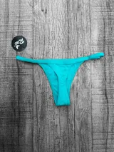 Bikini colaless de lycra en varios colores, con tiras finas ajustables con hebillas.