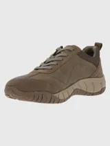 Zapato urbano de estilo outdoor confeccionado en cuero marrón con detalles de malla y perforaciones laterales. Cuenta con suela tecnológica Spinal Flex de goma para mayor amortiguación y soporte.