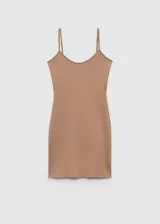 Vestido corto color beige, de corte ajustado, con escote redondo y tirantes finos regulables.
