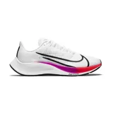 Championes de running Nike Air Zoom Pegasus 37 para mujer. Presentan un diseño en color blanco con el logo Swoosh en negro y un detalle degradado en tonos fucsia y naranja en la entresuela. Cuentan con tecnología de amortiguación Air Zoom para mayor capacidad de respuesta y una estructura ligera y duradera.