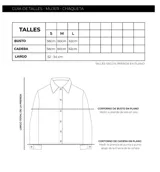 Chaqueta de jean celeste con capucha, cierre frontal con botones y mangas largas con puños anchos.