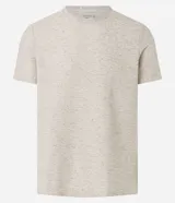 Remera masculina de corte regular, color beige melange, con cuello redondo, manga corta y textura horizontal.