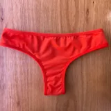 Bombacha vedetina color naranja.