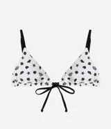 Top de bikini triangular de microfibra color blanco con estampa de caracolas, estrellas de mar y corales en negro. Cuenta con breteles y lazo frontal negros, además de detalle de cuentas en el centro.