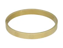 Esclava rígida de acero con baño de oro, diseño de superficie lisa con grabados circulares del símbolo de San Benito.