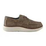 Zapato casual Hanker estilo náutico, color marrón texturizado, con cordones y suela blanca gruesa.