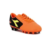 Championes de fútbol Diadora Striker II MD, color naranja con detalles en negro y amarillo.