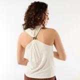 Top sin mangas de color blanco marfil, con diseño ajustado al cuerpo y elegante escote drapeado.