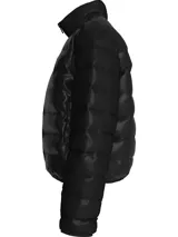 Campera puffer corta de nailon reciclado color negro, con cuello alto, cierre frontal con cremallera, bolsillos laterales con cremallera y logo de Calvin Klein en el pecho.