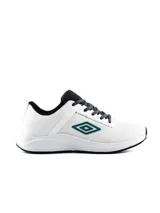 Championes deportivos Umbro modelo Volten para hombre, de color blanco con detalles en negro y logo verde oscuro en los laterales.