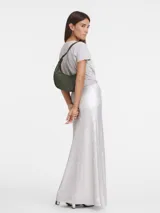 Cartera hobo Longchamp modelo Roseau Essential, color naranja.