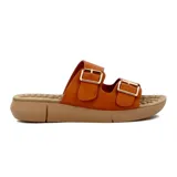 Sandalias negras con plataforma, dos tiras anchas con hebillas doradas ajustables y plantilla texturizada color beige.