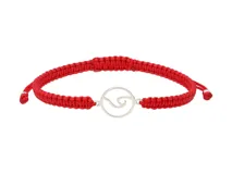 Pulsera roja de macramé con dije de ola de plata 925 y terminación en puntas con dos esferas de plata.