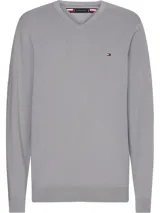 Sweater gris de Tommy Hilfiger, de tejido de punto con cuello en V y logo bordado en el pecho.