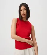 Musculosa de ribana de algodón con elastano, diseño ajustado al cuerpo, cuello redondo alto y sin mangas.
