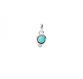 Dije charm plateado con piedra turquesa redonda.