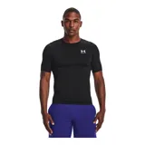 Remera deportiva Under Armour de la línea HeatGear, color negro, de ajuste ceñido al cuerpo, manga corta y cuello redondo. Presenta el logo de la marca estampado en el pecho.