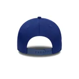Gorra azul con el logo de Los Angeles Dodgers bordado en blanco en el frente y parche conmemorativo de las World Series en el lateral.