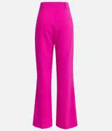 Pantalón wide leg fucsia de poliéster con trabillas, botón y cintura alta.