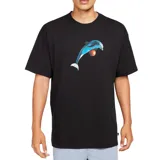 Remera negra de algodón con estampado de un delfín jugando al baloncesto.