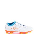 Championes de fútbol Umbro Speed HG, color blanco con detalles en naranja y celeste.