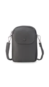 Bandolera pequeña tipo porta celular, confeccionada en cuero sintético color gris. Presenta un compartimento principal con cierre y un bolsillo frontal con solapa y broche a presión. Incluye correa larga ajustable y herrajes metálicos plateados.