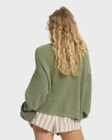 Sweater Billabong Open Air de tejido de punto rústico, color verde militar, con escote en V pronunciado y mangas largas holgadas de caída relajada.