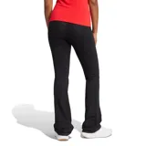 Calza larga Adidas Essentials Logo color negro, con cintura elástica y logo de la marca estampado en la pierna izquierda.