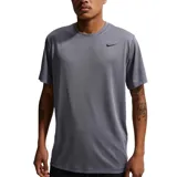 Remera deportiva Nike Dri-Fit Flex de color gris, con cuello redondo, mangas cortas y logo de la marca bordado en el pecho.
