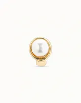 Aro piercing plateado con forma circular y una perla blanca en el centro.