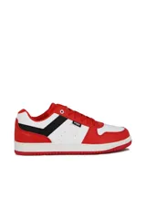 Championes deportivos Pony modelo WT22519, diseño tricolor en rojo, blanco y negro con la característica franja lateral de la marca. Cierre con cordones rojos.