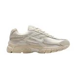 Championes Nike Initiator color beige claro y blanco, de estilo deportivo con diseño retro.
