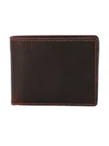 Billetera plegable de cuero natural engrasado color marrón, con costuras pespunteadas a contratono y tecnología RFID de protección antirrobo.