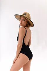 Malla enteriza color avellana de lycra con filtro UV 50 y espalda baja.