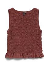 Blusa sin mangas color bordó con cuello redondo, calce regular y detalle de smock en todo el cuerpo, con terminación con volados.