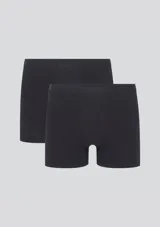 Pack de dos calzoncillos tipo bóxer Hering, uno negro y otro blanco, confeccionados en tejido suave con cintura elástica con el logo de la marca grabado.