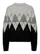 Sweater de tejido jacquard con diseño de rombos en tonos gris, negro y verde musgo. Presenta cuello redondo, mangas largas y puños acanalados.