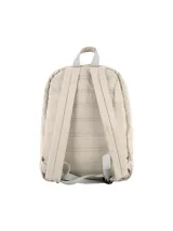 Mochila acolchada de diseño quilting, con compartimento principal con cierre, bolsillo frontal con cierre y aplique con logo de la marca.