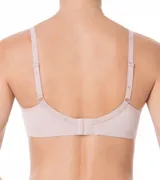 Soutien blanco con copa preformada, aro y breteles regulables.