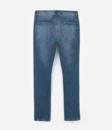 Pantalón skinny de jean nevado para hombre, confeccionado en denim de algodón con elastano. Presenta un lavado azul medio con ligeros desgastes y calce ajustado.