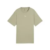 Remera color verde oliva de corte holgado, con cuello redondo y logo de Puma bordado en blanco en el pecho.